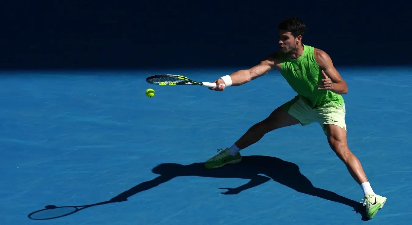 Алкарас кренуо смушено, па од‌јурио у четвртфинале