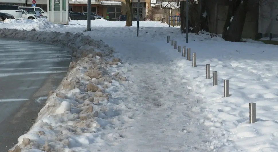 Зимска идила изазвала многобројне проблеме у Бањалуци