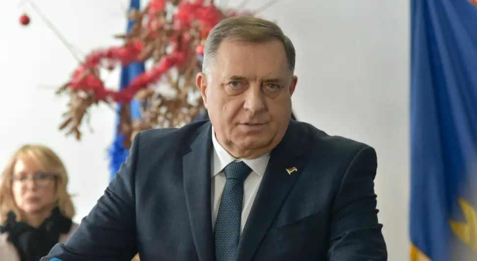 Додик: Хелез приватизовао функцију министра одбране, и то ће бити уређено