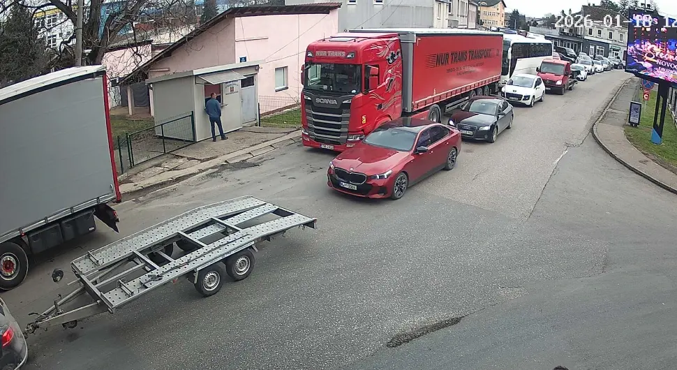 Појачана фреквенција возила на два гранична прелаза