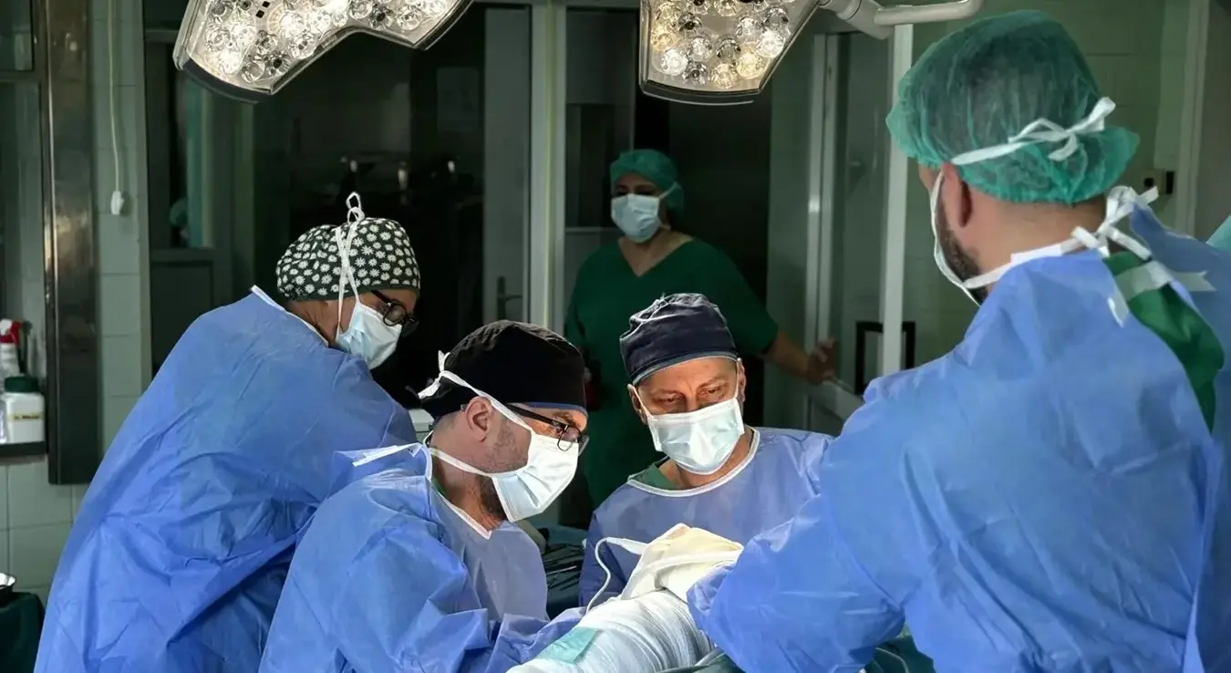 Отац донирао сину орган, трансплантација на УКЦ Тузла