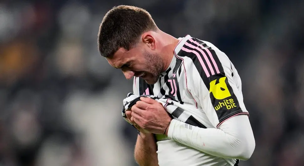 Јувентус против Бенфике у Лиги шампиона без Душана Влаховића