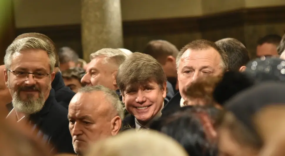 Род Благојевић присуствује литургији у Храму Христа Спаситеља