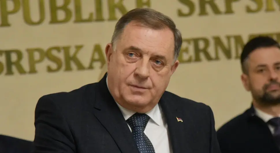 Милорад Додик