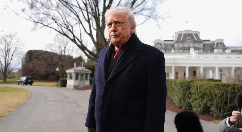 Трамп поништава сва акта потписана аутопеном: ''Незаконито''