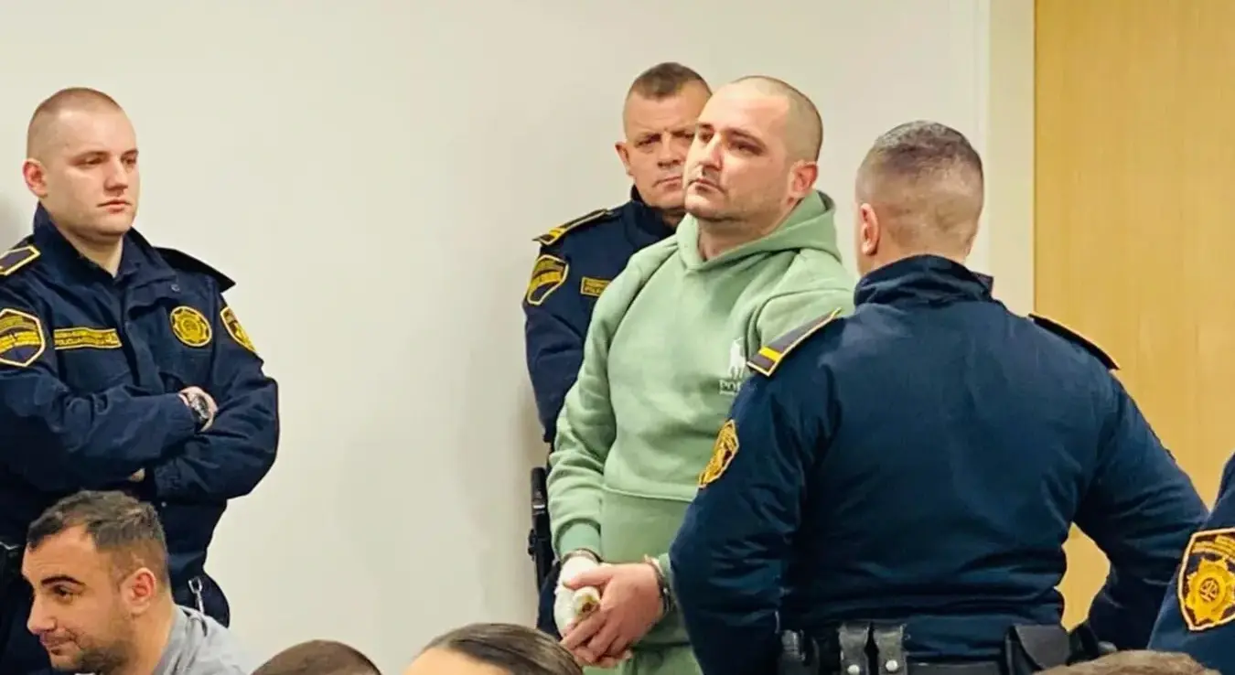 Хрватски хулигани изведени пред судију у Тузли