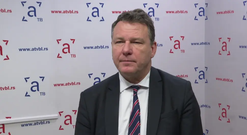 Жан-Лин Лакапел