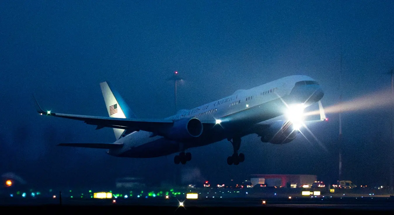 Био тек нешто више од 24 сата: Трамп напустио Давос