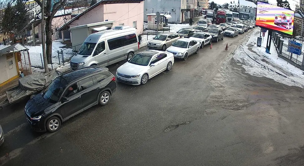 Види ли ово Зијад Крњић: Велике гужве на прелазима према Хрватској