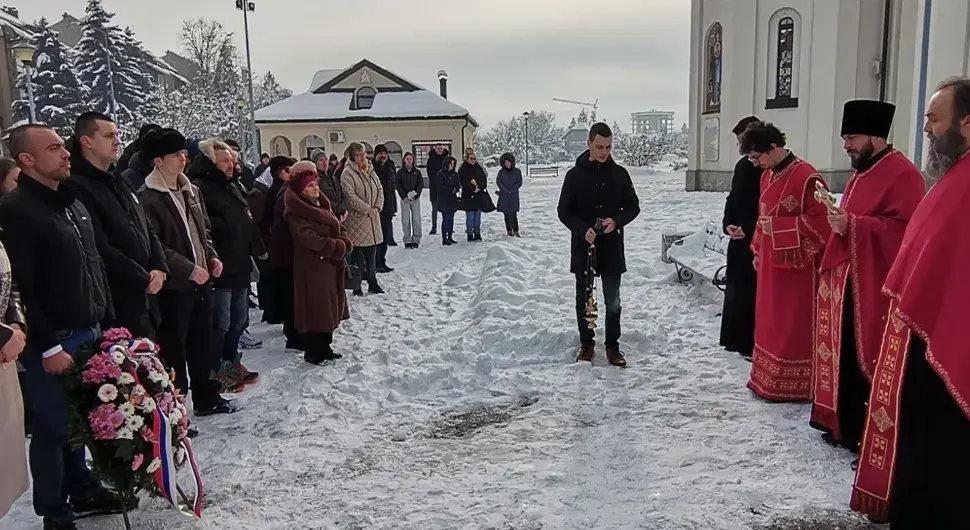 Помен Споменку Гостићу