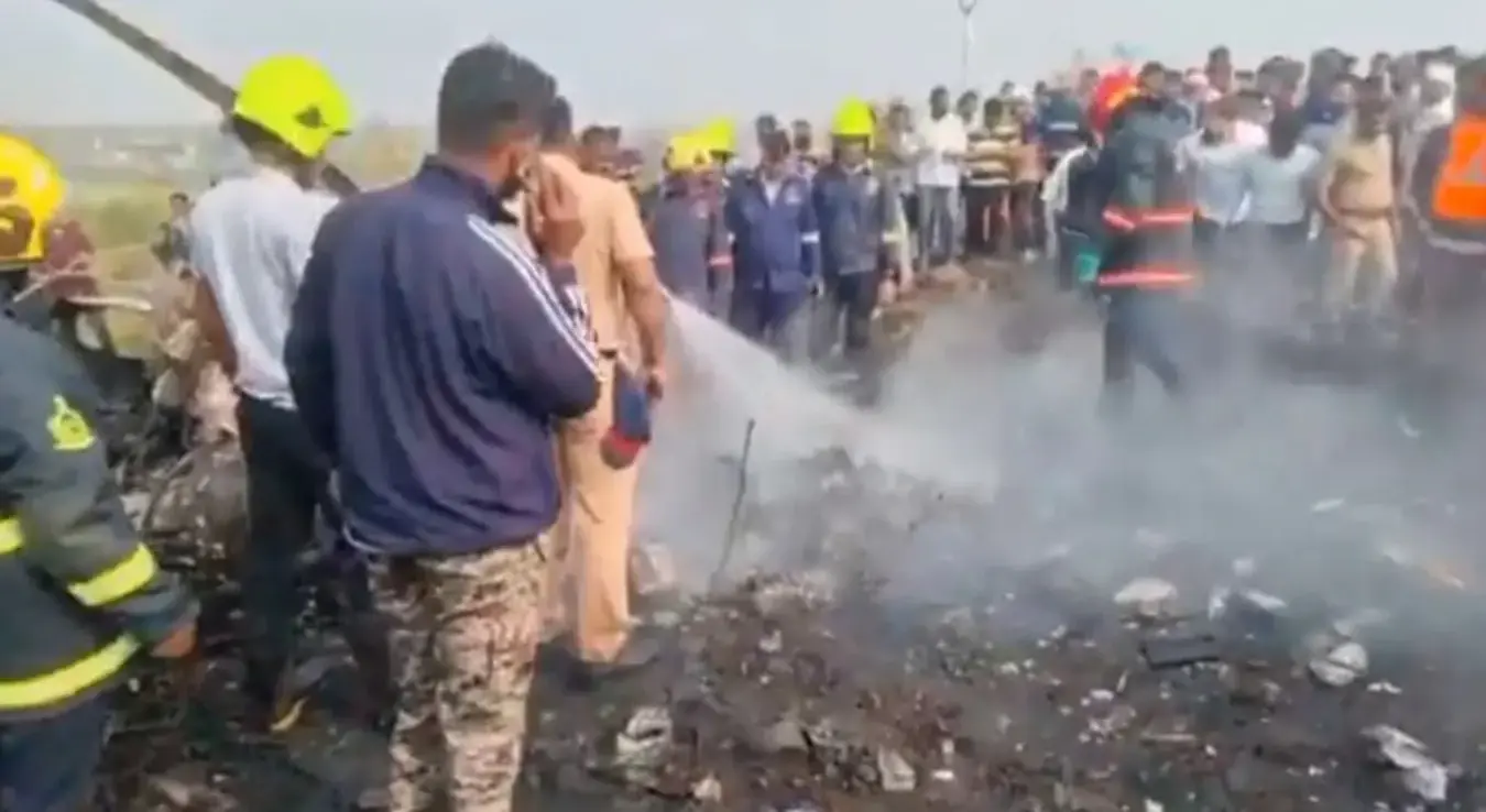 У паду авиона погинуо индијски политичар