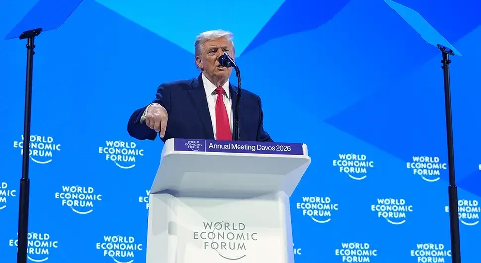 Трамп на самиту у Давосу критиковао Европу