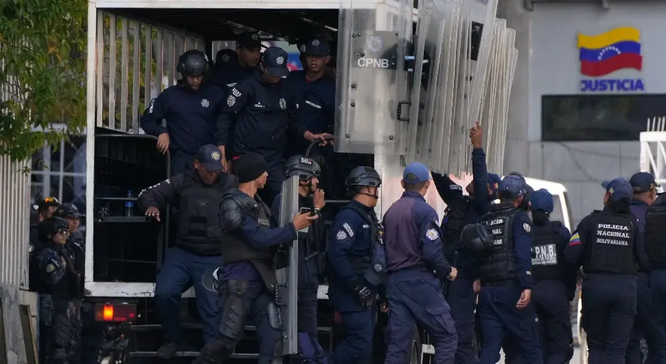 О каквом специјалном оружју се пише: "Венецуеланци пали на кољена и повраћали од муке"