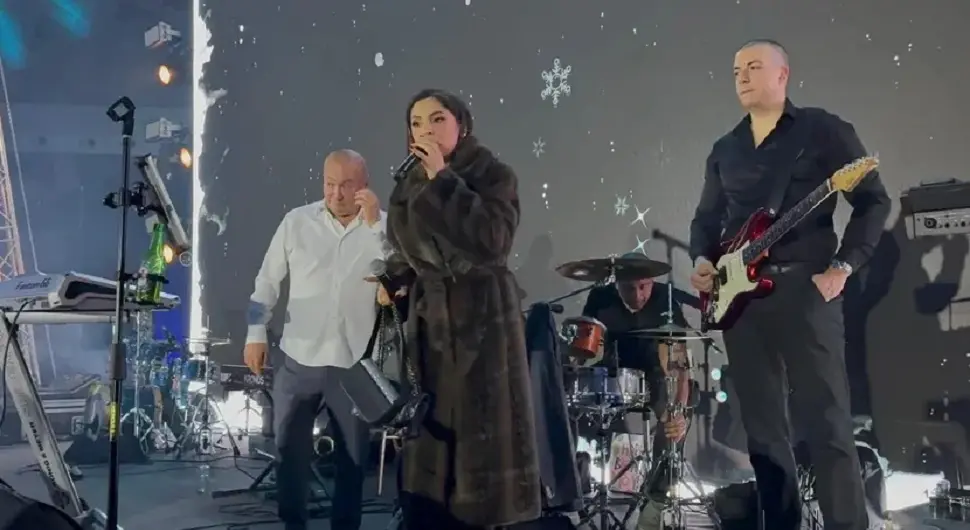 Скандал организатора: Надица Адемов изашла на бину и одбила да пјева