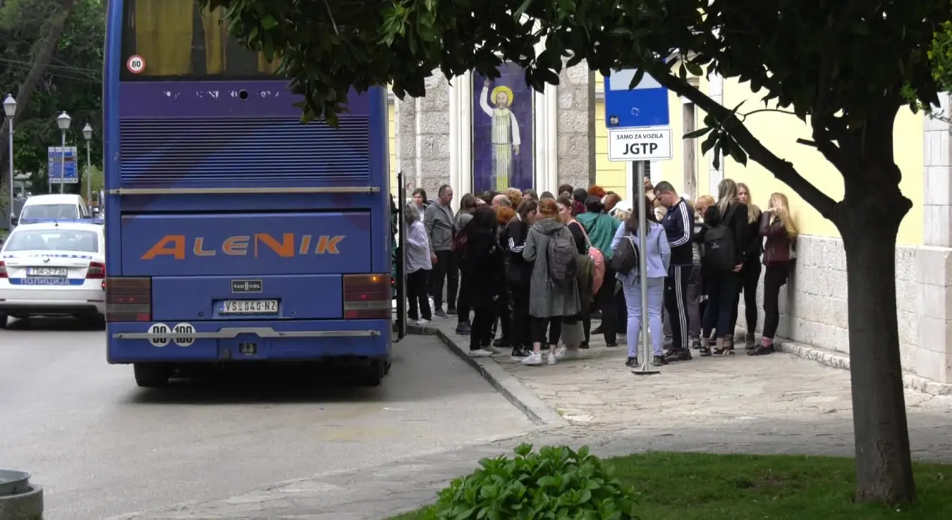 Туристи у Требињу