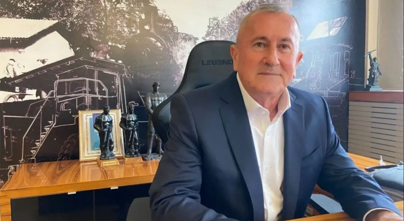 Расим Достовић