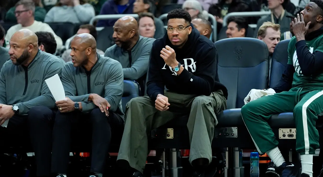 Бура у НБА: Јанис Адетокумбо у центру скандала