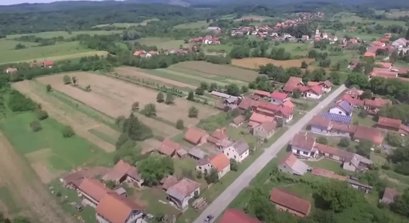 Смртић, село у Хрватској