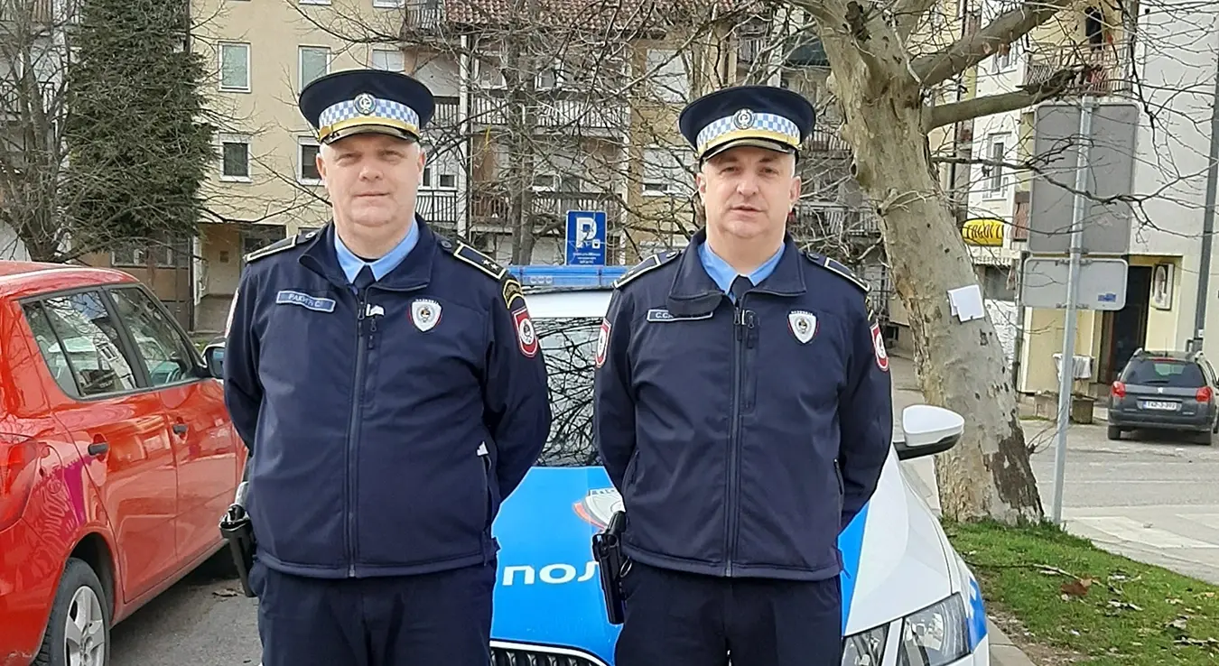 Прњаворски полицајци спасили још један млади живот