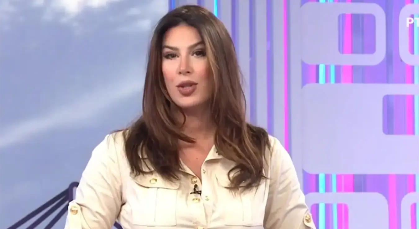 Пјевачица Ена Попов завршила два факултета.