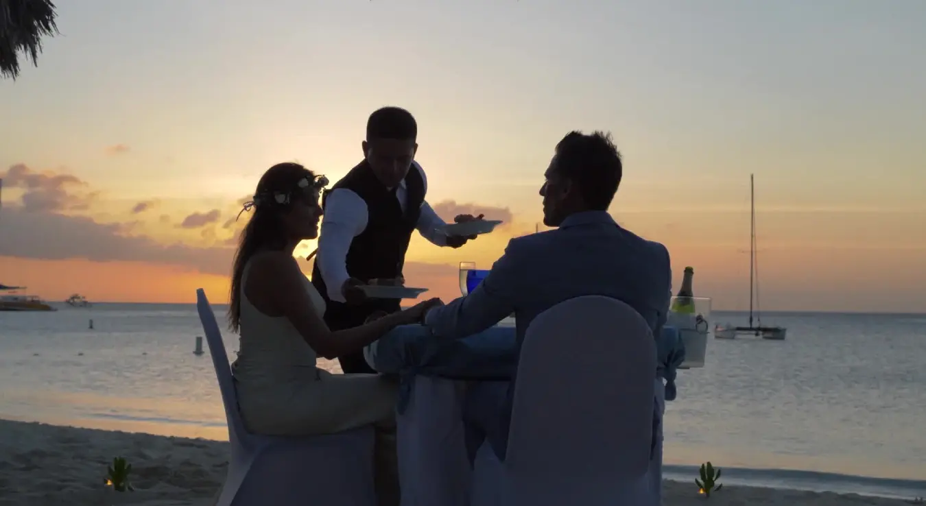 Све чешћи одлазак младих на сезонске послове: Шта је узрок?