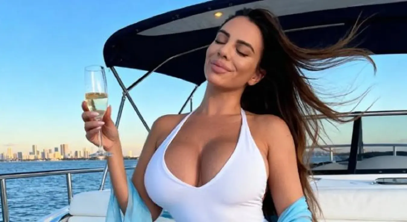 "Никад нећу заборавити ту ноћ и захтјев познатог милијардера" Исповијест стјуардесе са суперјахте богаташа