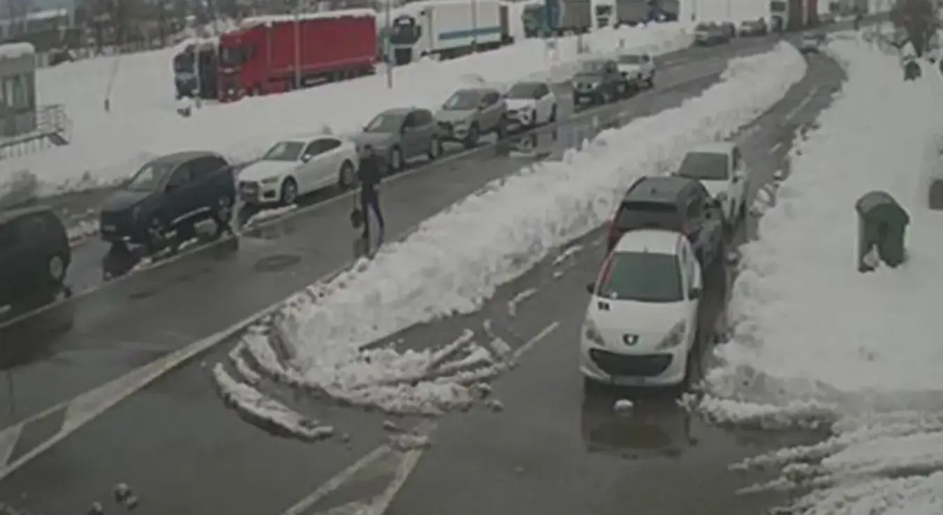 Гранични прелаз Изачић