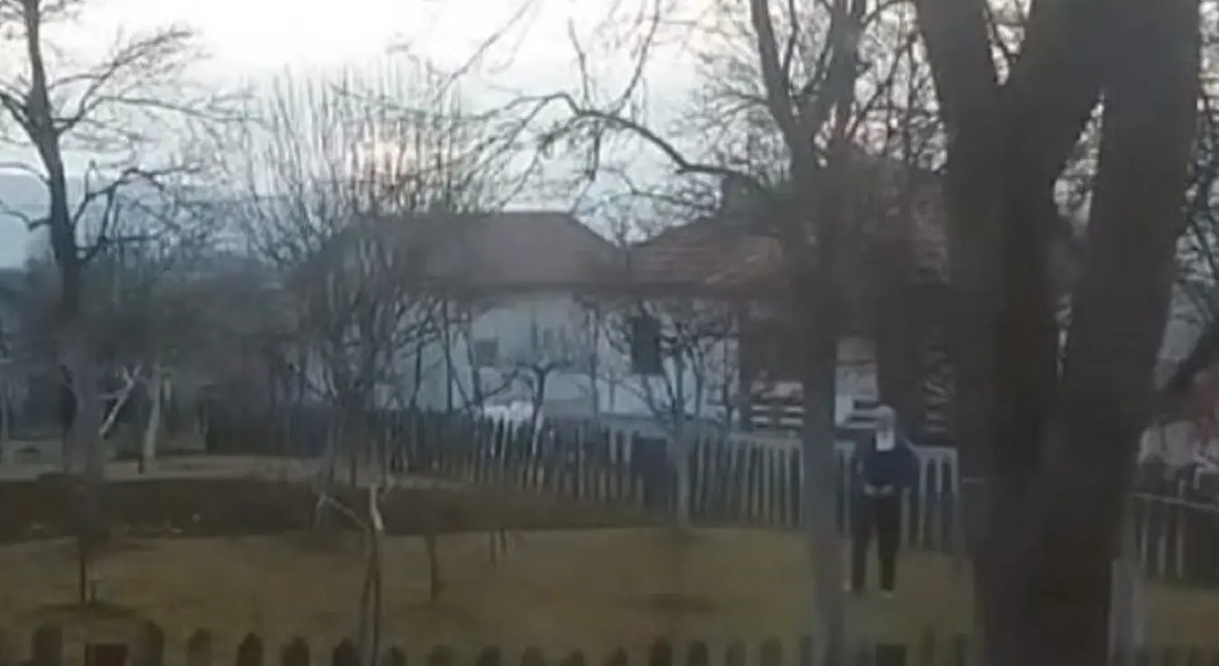 "КОМШИЈЕ ИЗ ПАКЛА У БиХ" Породица на ивици живаца: Псује ми дијете, пријети да ће ми родитеље заклати, скида се наг