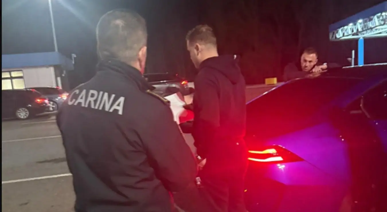 Станивуковић приведен на граници: "Одбио да отвори кофер, чека одлуку судије"