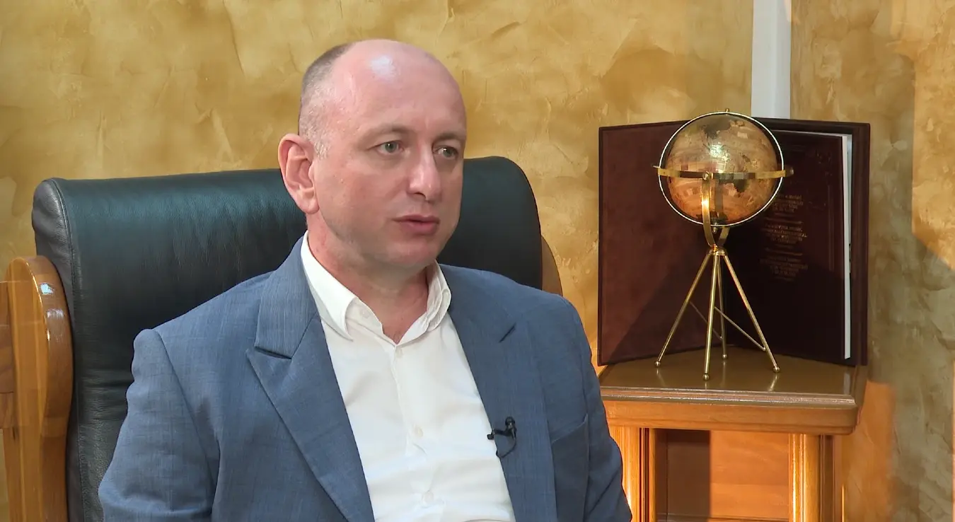 Милан Кнежевић