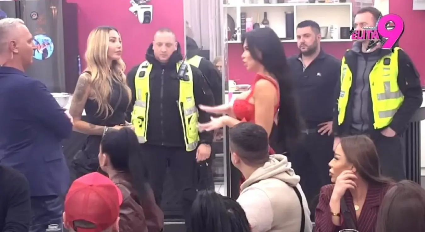 Stanija ošamarila Asmina