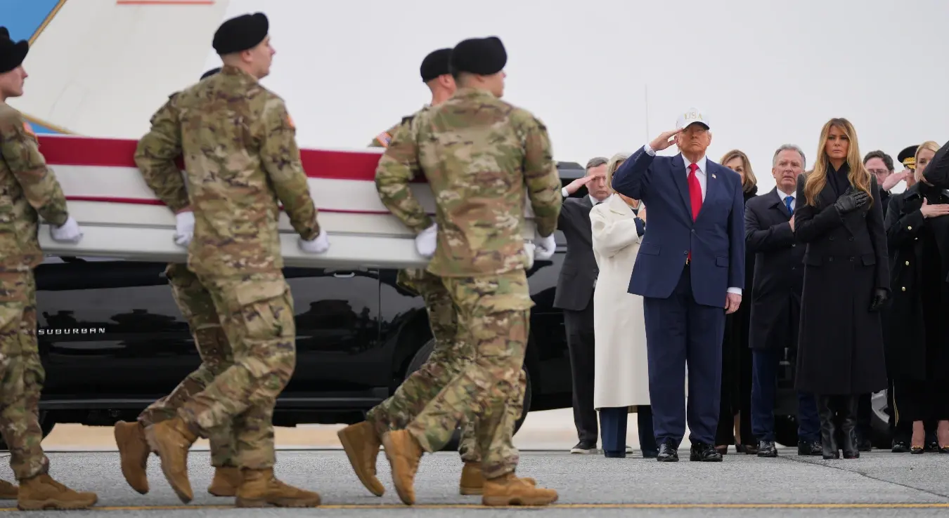 Трамп дочекао тијела погинулих Американаца