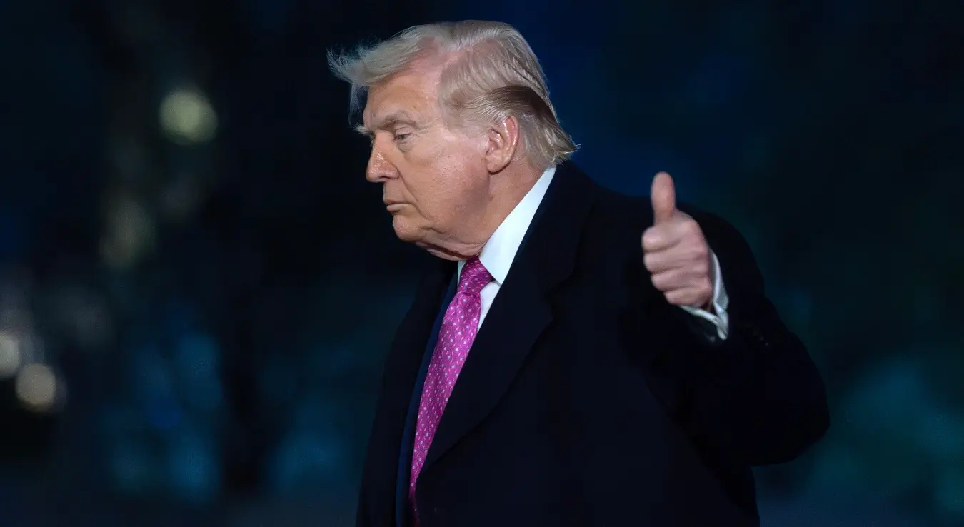 Трамп ударио "савезнике": Хоћете нафту? Идите до мореуза и узмите је