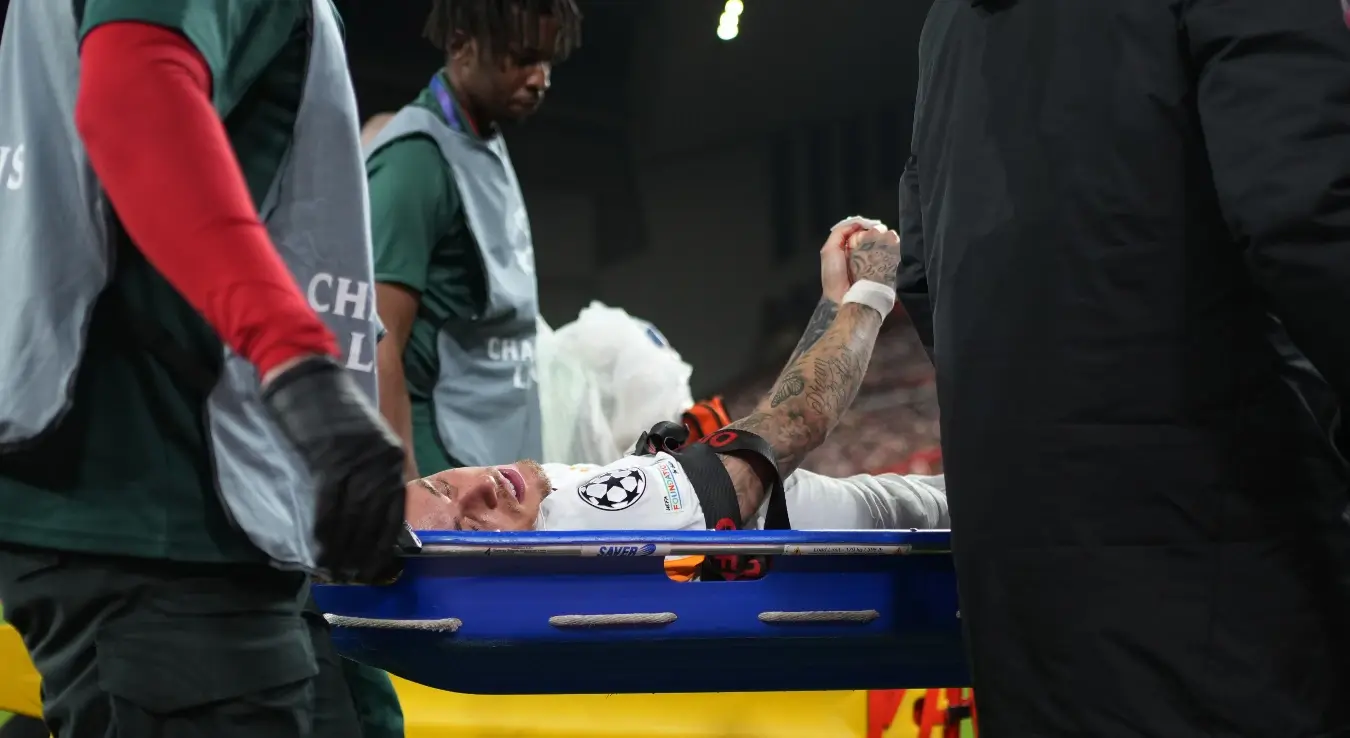 Језива сцена у Лиги шампиона: Фудбалеру реклама откинула пола прста, хитно оперисан