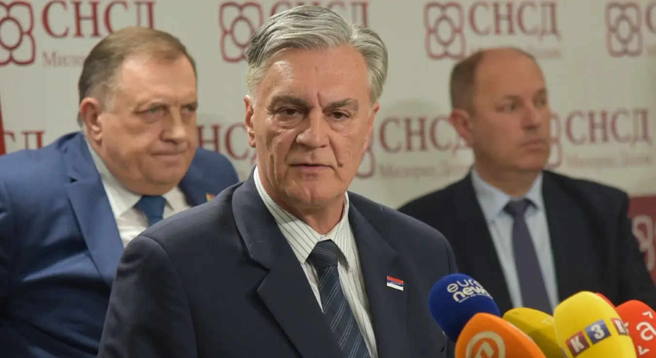 Предсједник Републике Српске Синиша Каран на конференцији за медије у Бањалуци.