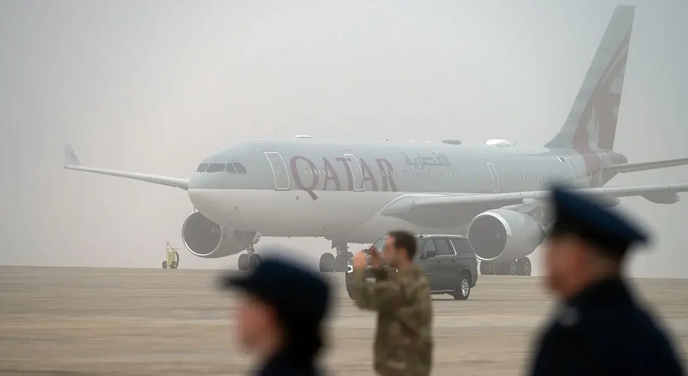 Авион у Катру