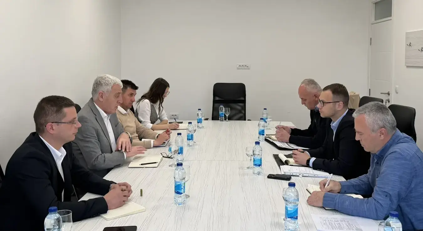 Савић у Братунцу и Сребреници: Наставак инвестиција у електромрежу