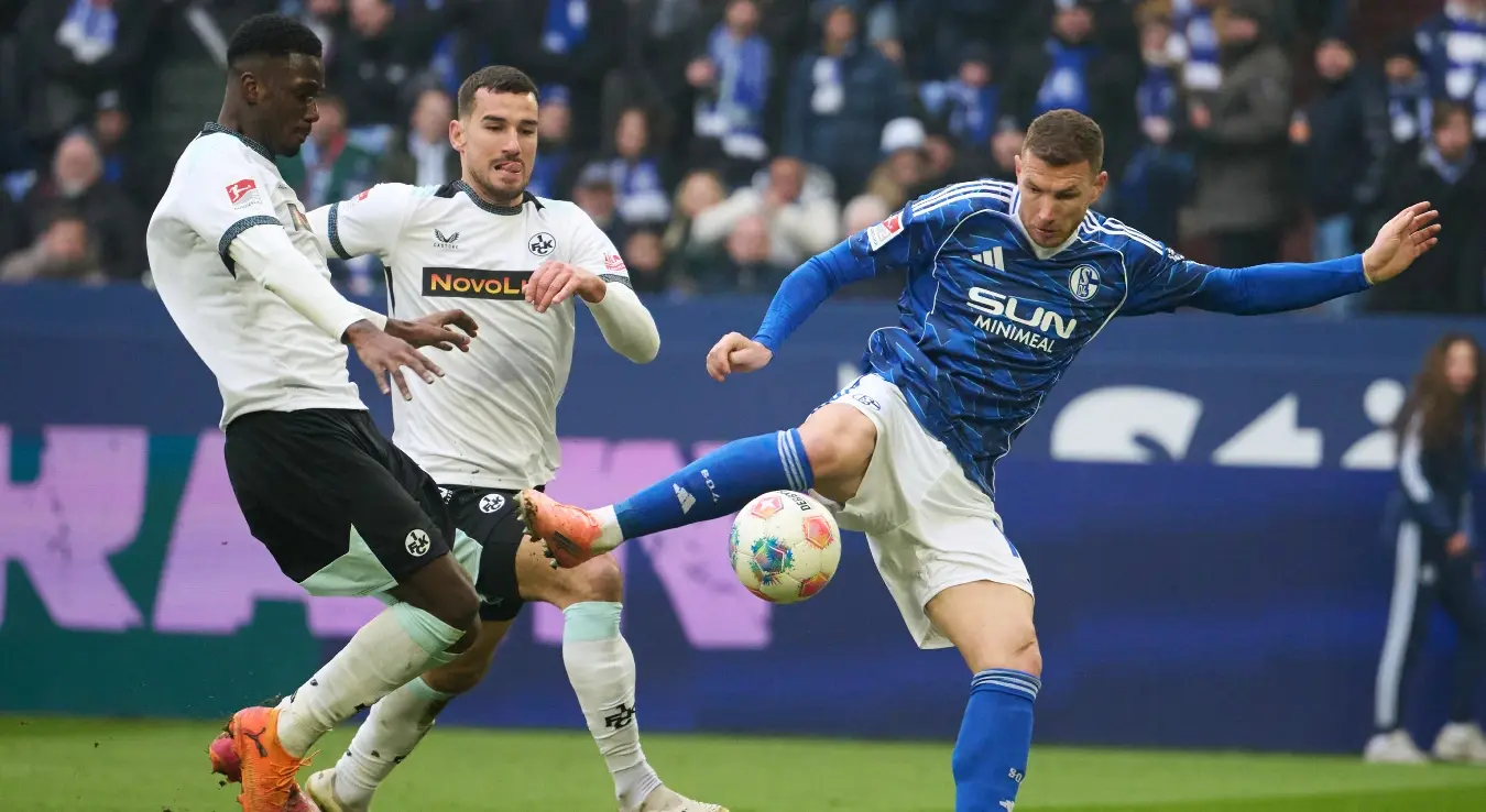 Џеко позван на саслушање због црвеног картона