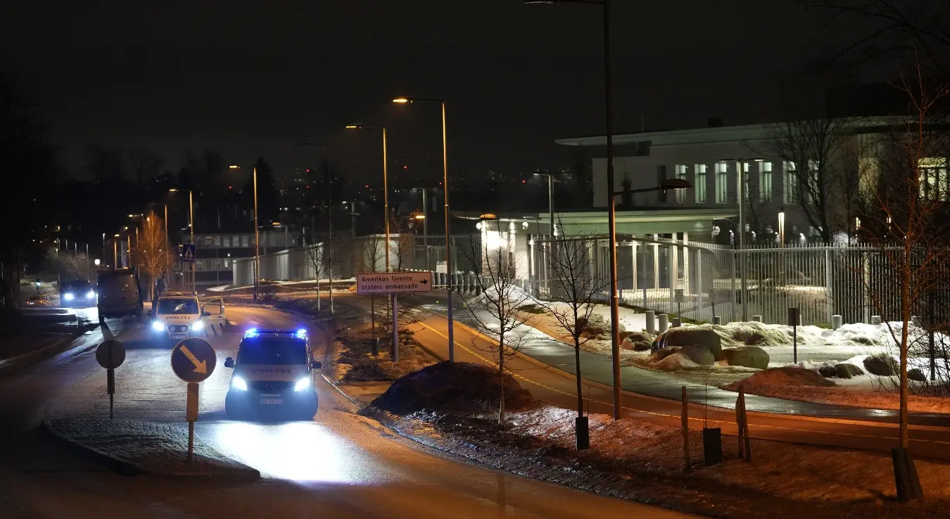 Експлозија у комплексу Амбасаде САД у Ослу, хитно се огласила полиција