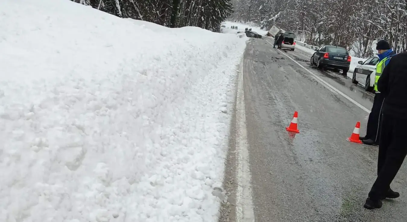 Несрећа код Кључа, погинуо полицајац, други у критичном стању превезен на УКЦ