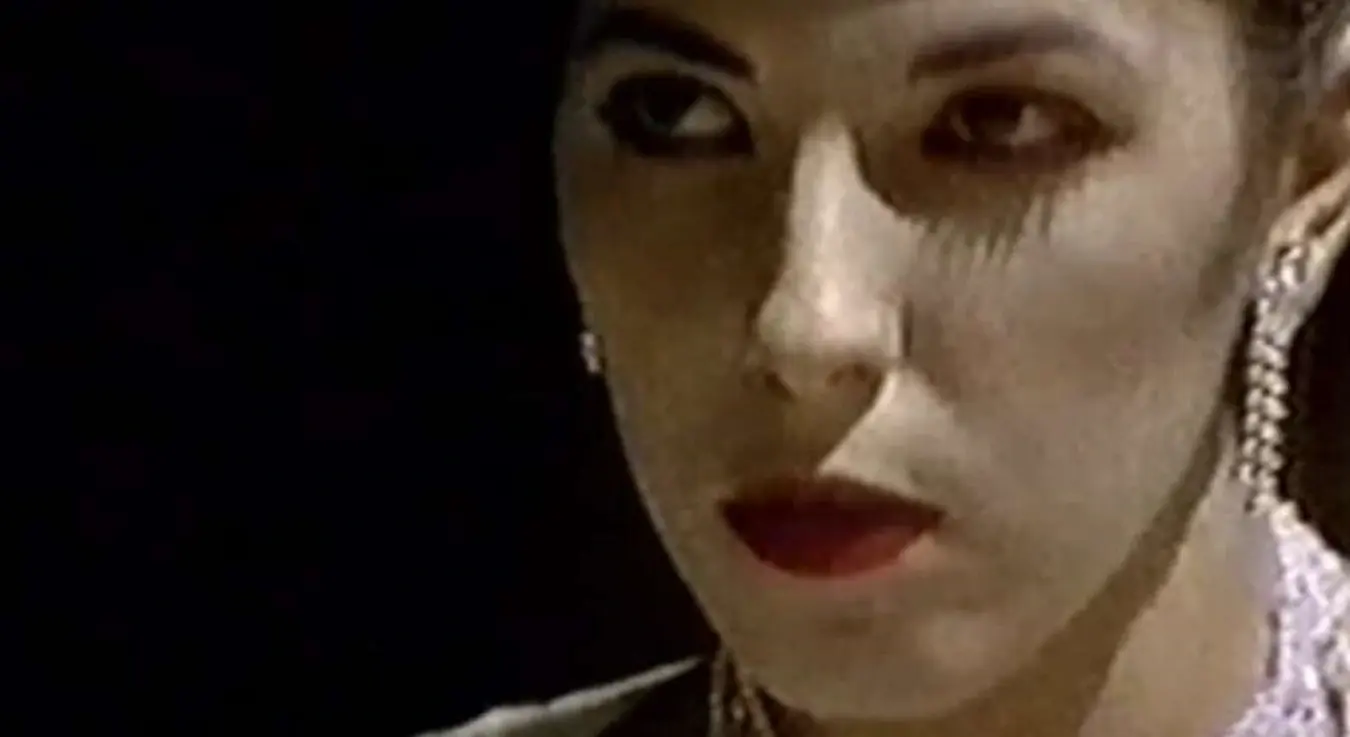 Мирјана Мира Мијатовић, слика из спота за пјесму Сама