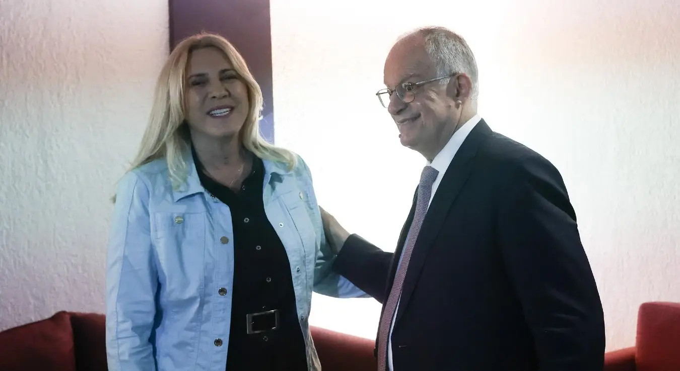 Српски члан Предсједништва БиХ Жељка Цвијановић састала се данас у Делфима са предсједником Грчке Kонстантиносом Тасуласом.