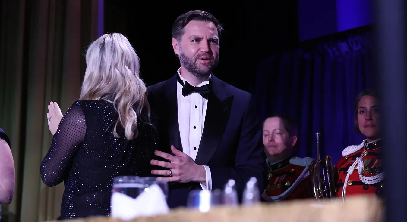 Потпредсједник Америке Џеј Ди Венс прије пуцњаве у хотелу Вашингтон Хилтон