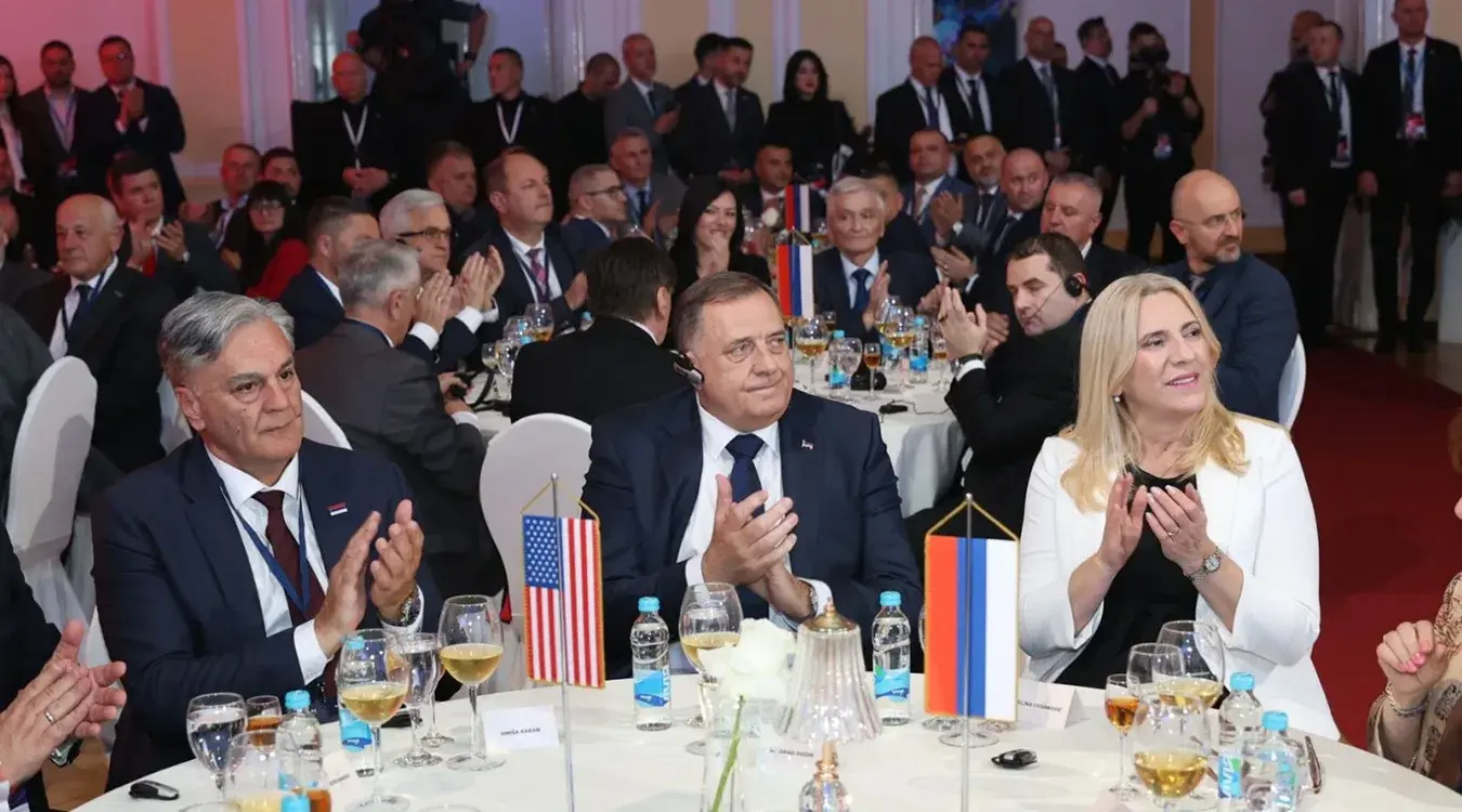 Каран Додик и Цвијановић на Форуму