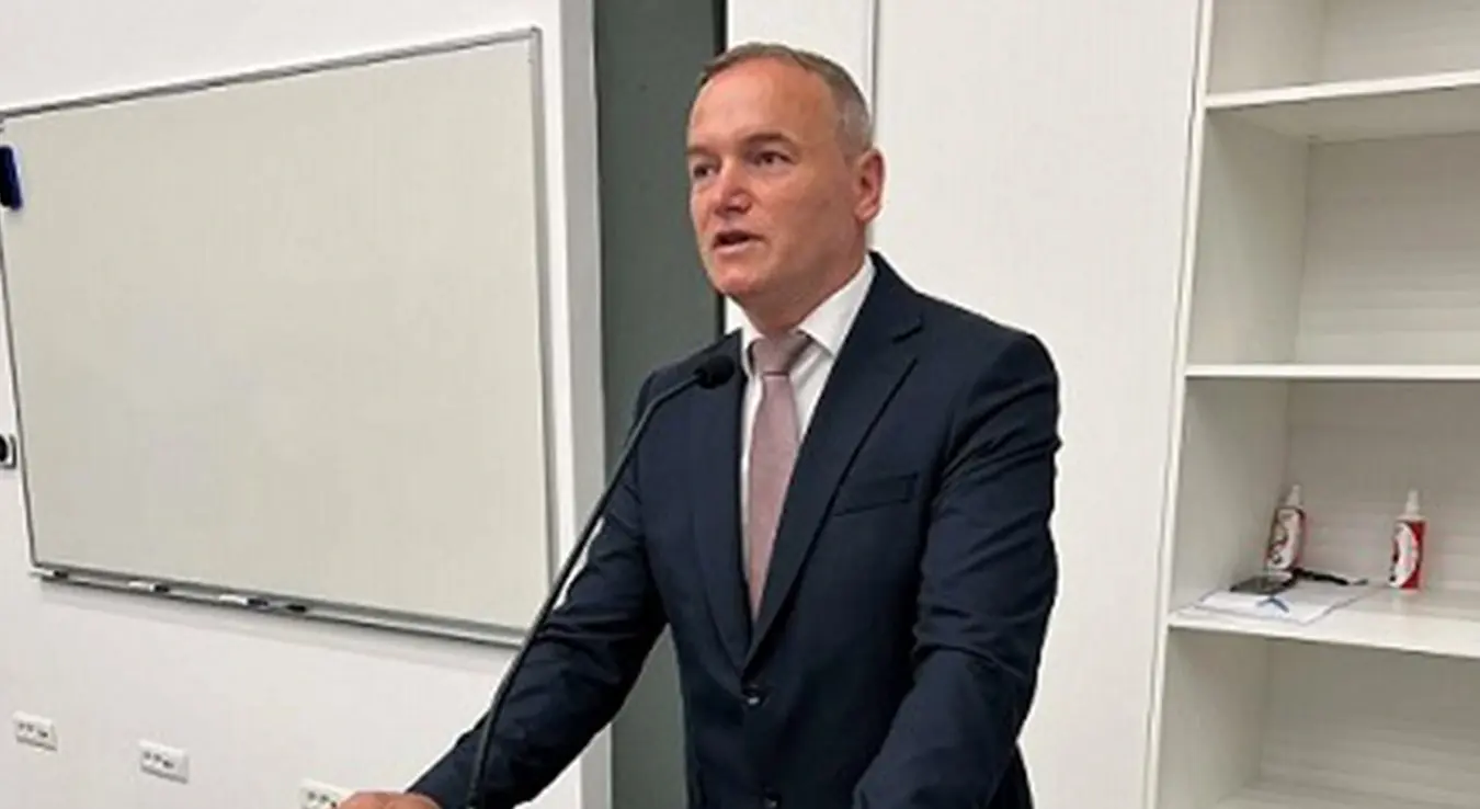 помоћник министра за научнотехнолошки развој Зоран Бјелајац