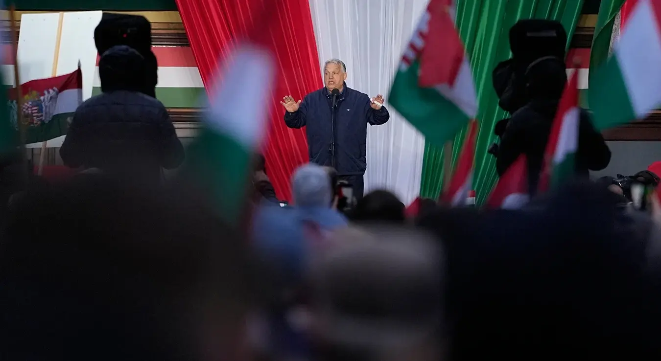 Виктор Орбан се обраћа својим присталицама на предизборном митингу