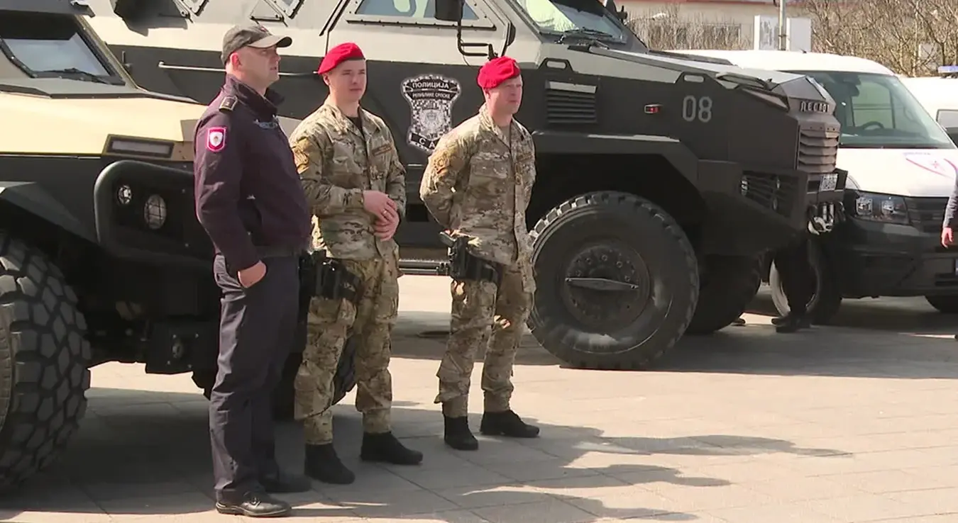 Тактичко-показним збором на Тргу Крајине, Министарство унутрашњих послова Републике Српске обиљежило je наставак Дана полиције.