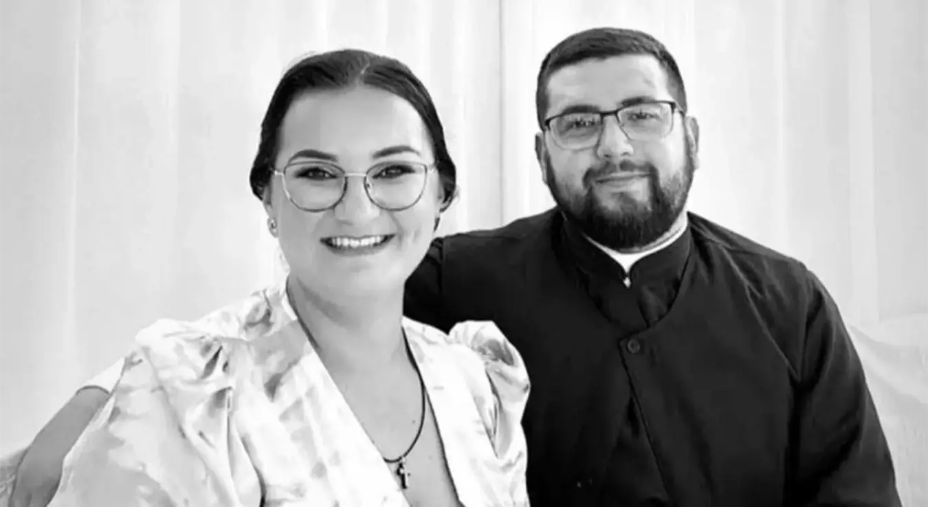 Ненад Митрић (33) и његова супруга Недељка Митрић (32) погинули у саобраћајној несрећи која се код Брода у мјесту Ново Село.