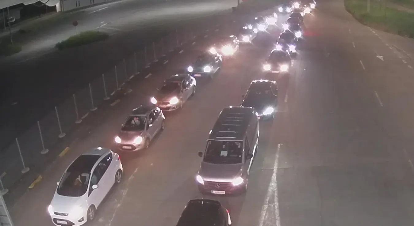 ГП Рача, огромне колоне возила