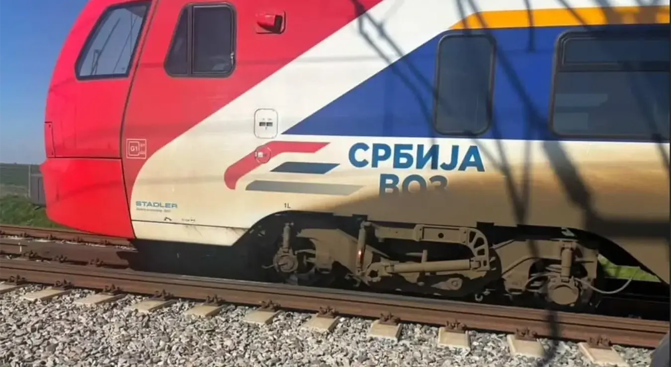 Србија воз исклизнуо из шина